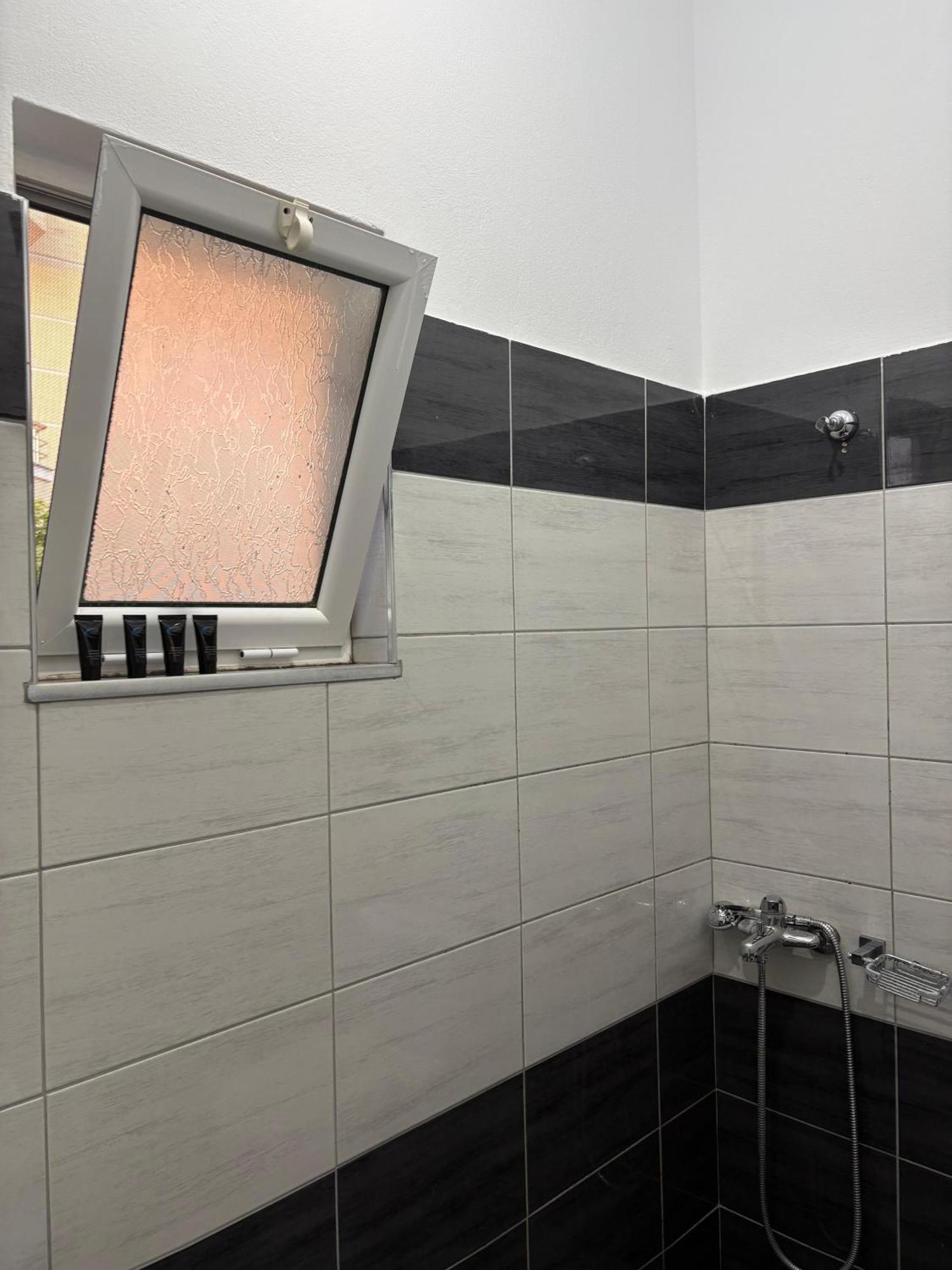 Xhonis Apartments Ksamil Kültér fotó
